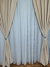 Set Simplu de Perdea Alba de Voal ?i Draperie Blackout Crem - Elegan?a ?i Func?ionalitate în Designul Tau - model Daria - CASABLANCA Set Simplu de Perdea Alba de Voal ?i Draperie Blackout Crem - Elegan?a ?i Func?ionalitate în Designul Tau - model Daria Casa Blanca Curtains & Drapes 650.00 CASABLANCA 8metriperdeacu6metridraperiepentrusinagaleriede4-5 CASABLANCA